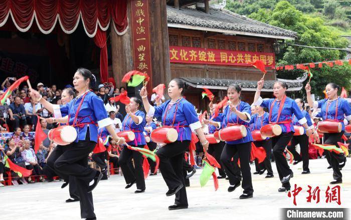 广西三江侗乡：韭菜飘香风情浓